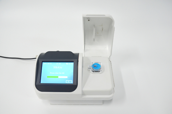 Analizzatore LD-100 dell'emoglobina dell'intero sangue dell'analizzatore di prova di punto HbA1c di POCT uno